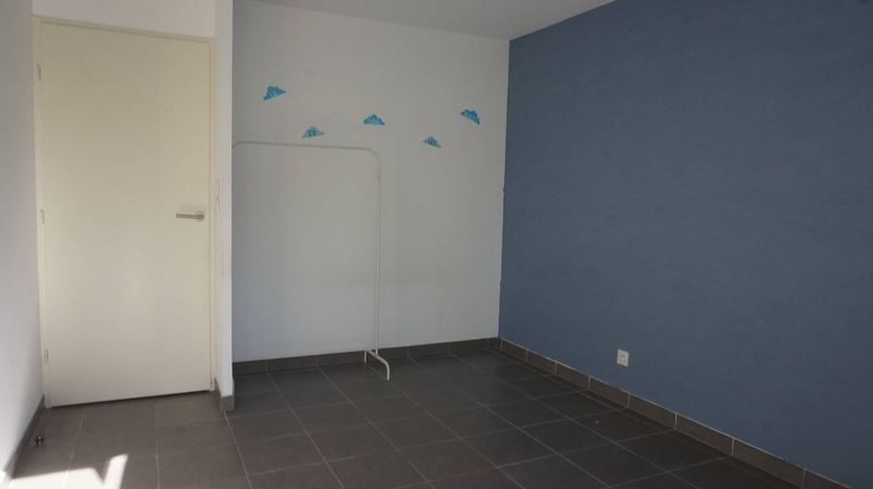 chambre  - A louer appartement 3 pièces en rez de jardin avec place de parking La pomme 13011 Marseille