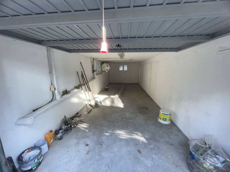 A louer, le 1er étage d'une maison de ville, appartement 3 pièces entièrement rénové avec terrasse, jardin et garage Saint Julien 13012 Marseille