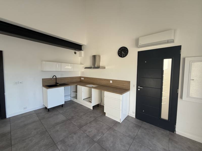 A louer appartement 4 pièces avec mezzanine et terrasse sur le secteur de Montolivet 13012 Marseille