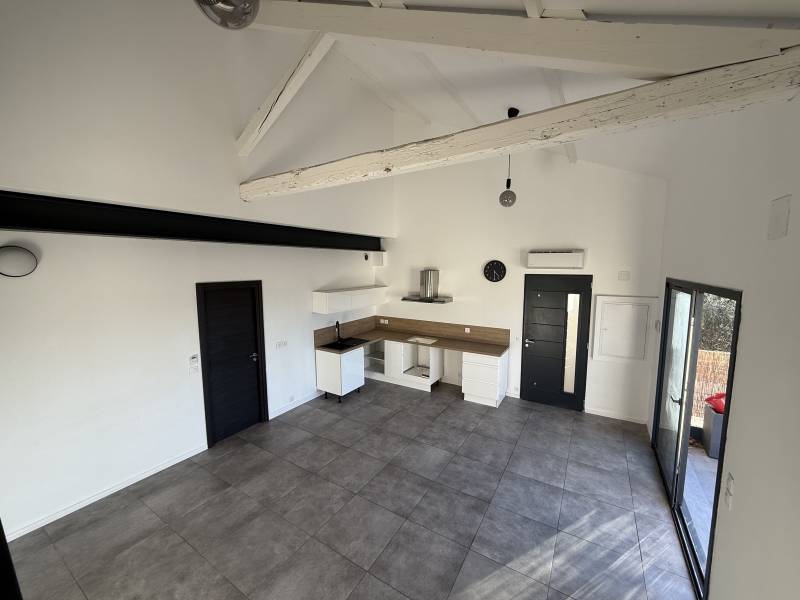 A louer appartement 4 pièces avec mezzanine et terrasse sur le secteur de Montolivet 13012 Marseille