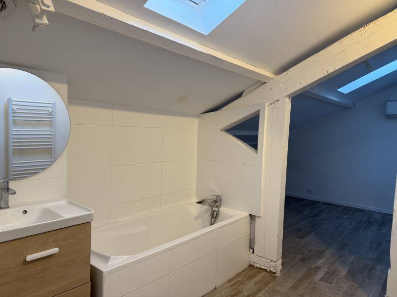 A louer appartement 4 pièces avec mezzanine et terrasse sur le secteur de Montolivet 13012 Marseille