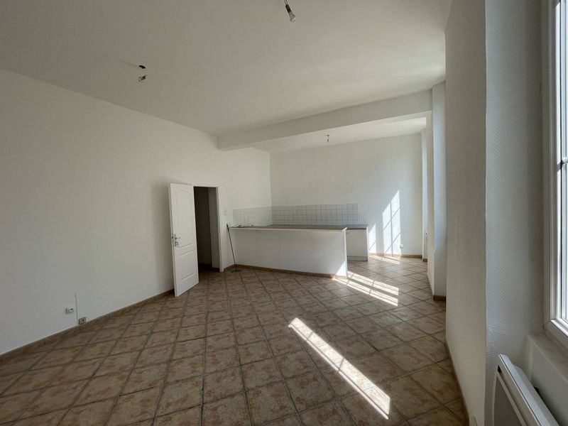 A louer T3 cours Julien 13006 Marseille