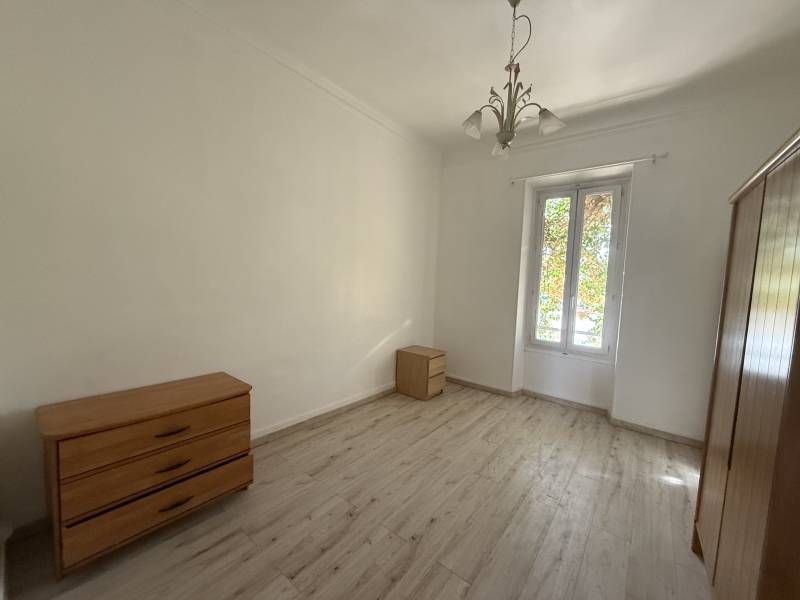 A la location grand appartement 3 pièces secteur Montolivet 13012 Marseille