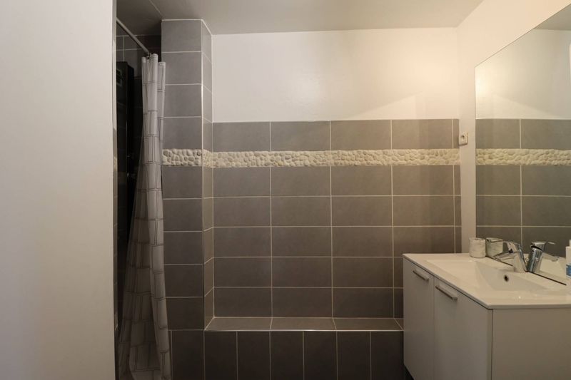 A louer appartement 3 pièces entièrement meublé Sainte Marguerite 13009 Marseille