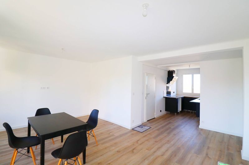 A louer appartement 3 pièces entièrement rénové Montolivet 13012 Marseille