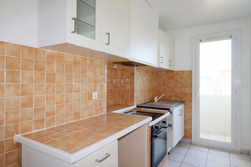 A la location appartement 3 pièces 60 m² sur le secteur des Chartreux 13004 Marseille