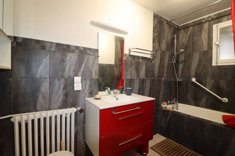 Location meublée 13005 Marseille appartement 3 pièces 67 m²