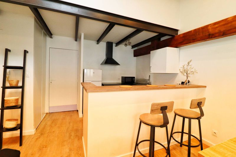 Location duplex meublé de 2 pièces secteur Camas / Conception 13005 Marseille