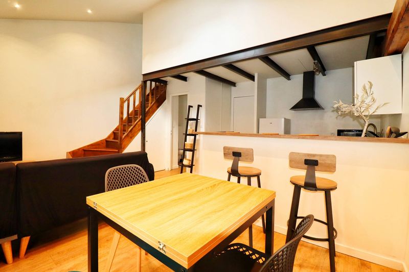 Location duplex meublé de 2 pièces secteur Camas / Conception 13005 Marseille