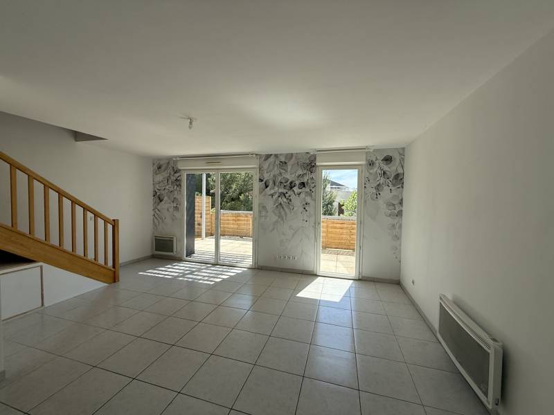 À louer – Maison T4 avec terrasse, jardinet et parkings – Marseille 14e (Sainte-Marthe)