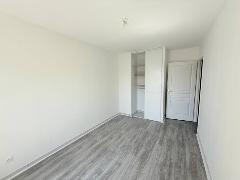 À louer – Maison T4 avec terrasse, jardinet et parkings – Marseille 14e (Sainte-Marthe)