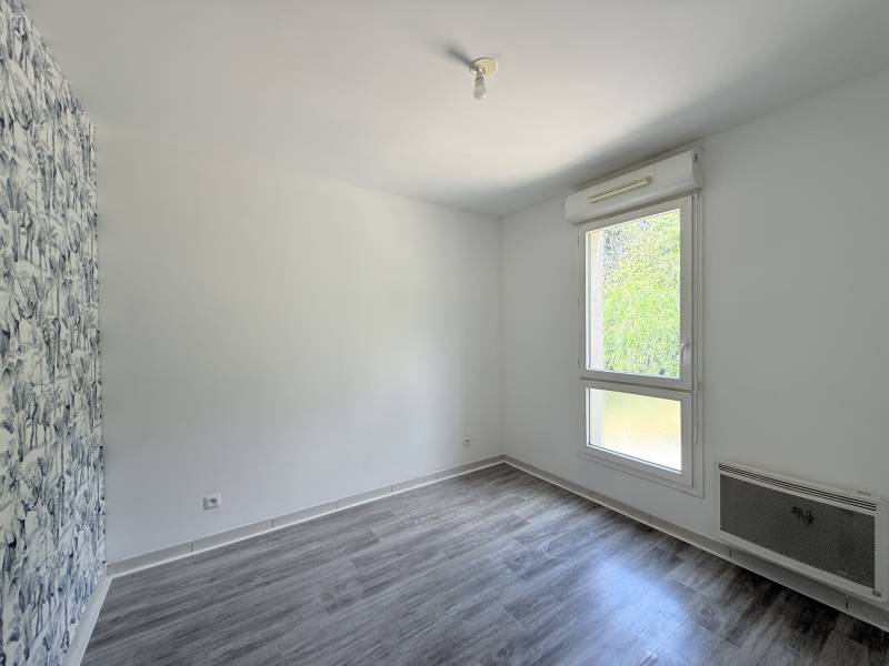 À louer – Maison T4 avec terrasse, jardinet et parkings – Marseille 14e (Sainte-Marthe)