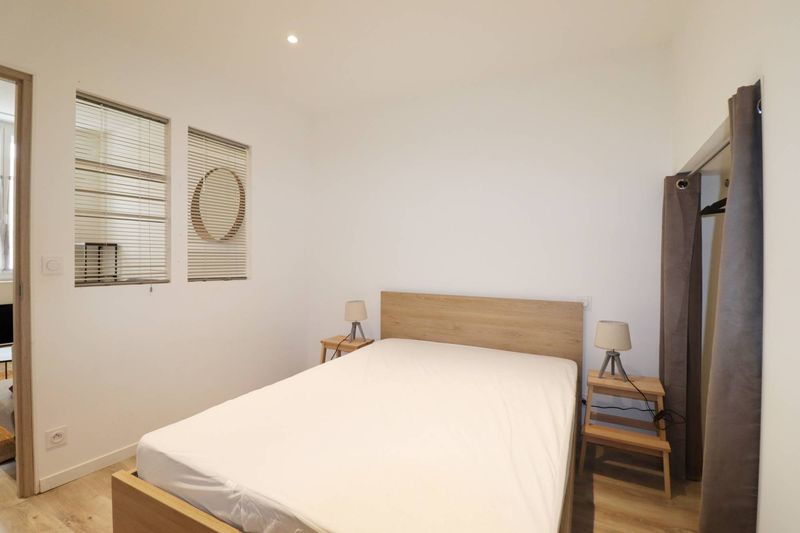 chambre A louer appartement meublé 2 pièces de 35 m² à proximité du centre du village de Saint Barnabé 13012 Marseille