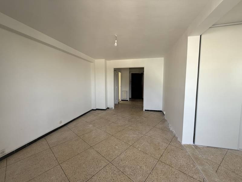 A louer Marseille 4e – Secteur Chartreux / Dôme – T4/5 de 78,83 m² avec balcon et cave
