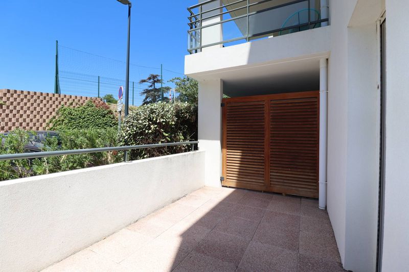 A louer 3 pièces 60 m² avec terrasses et 3 places de parking privatives Beaumont 13012 Marseille