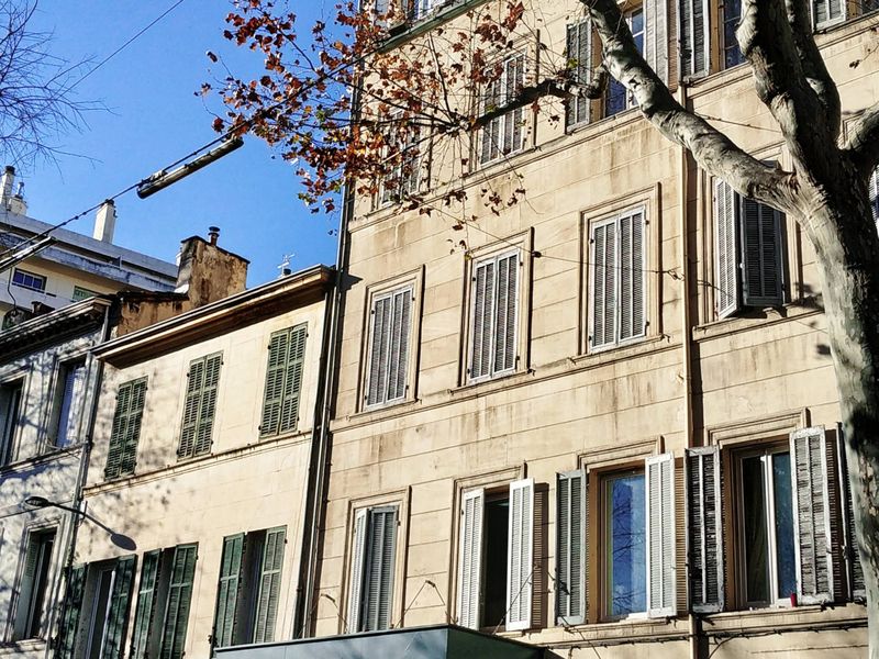 location appartement studio chartreux 13004 marseille