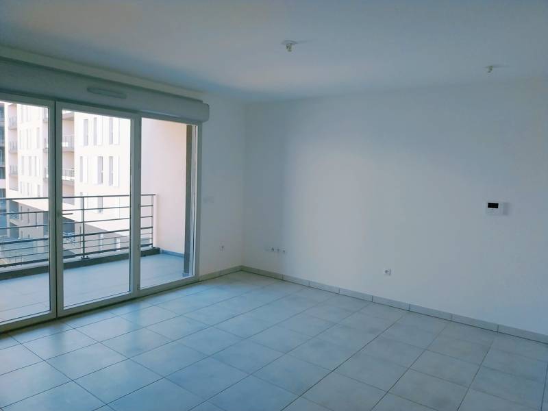 A louer appartement 3 pièces avec terrasse sur le secteur de Saint Loup 13010 Marseille