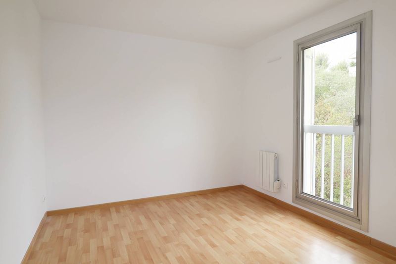 A louer appartement 3 pièces de 64 m² avec balcon Cabot 13009 Marseille