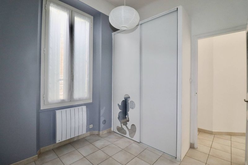 A louer en 1er étage d'une maison appartement 3 pièces avec terrasse secteur de la Gavotte 13170 Les pennes Mirabeau