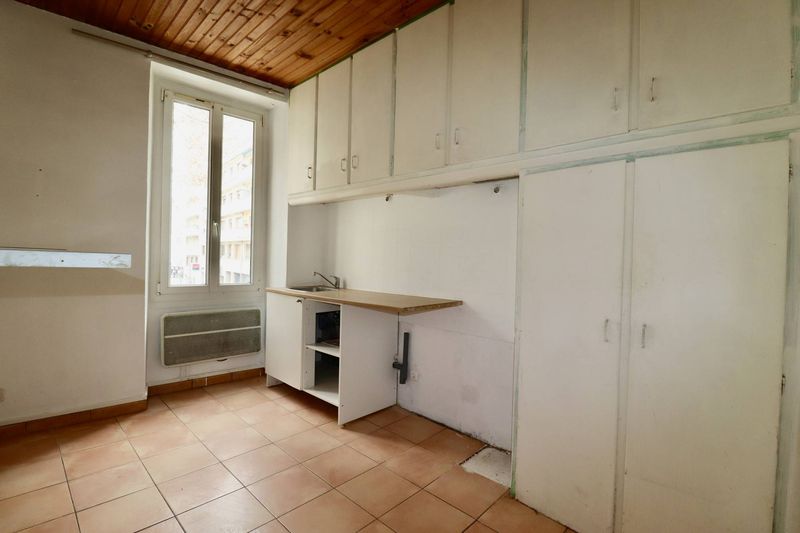 A louer appartement 3 pièces à proximité du métro Chartreux 13004 Marseille