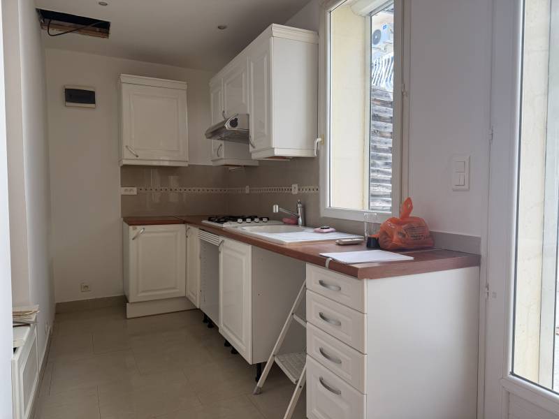 A louer duplex 3 pièces cœur du village de Bois Luzy 13012 Marseille