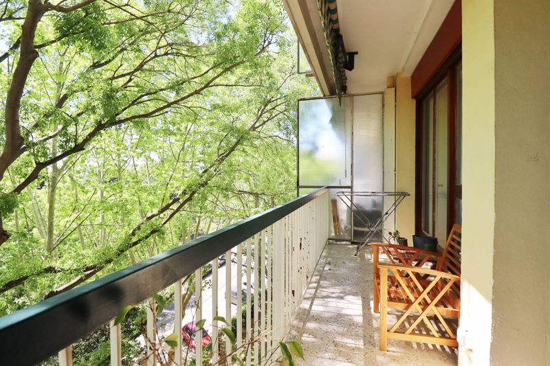 A louer grand appartement T3 Marseille métro La Fourragère, grand balcon vue sur parc