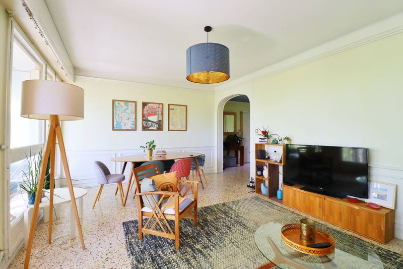 A louer grand appartement T3 Marseille métro La Fourragère, grand balcon vue sur parc