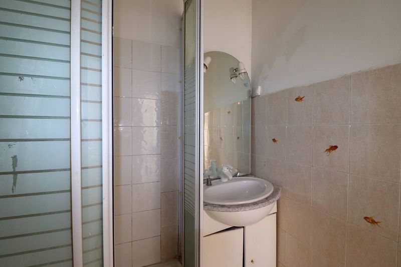 A louer appartement 3 pièces Les Chuteslavie 13004 Marseille