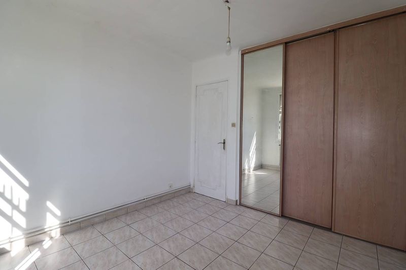 A louer appartement 3 pièces Les Chuteslavie 13004 Marseille