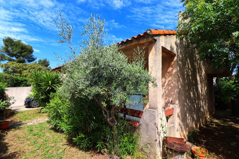 A louer maison avec garage et jardin sur le secteur de Montolivet 13012 Marseille