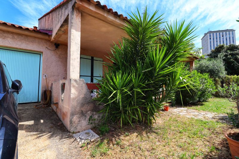 A louer maison avec garage et jardin sur le secteur de Montolivet 13012 Marseille