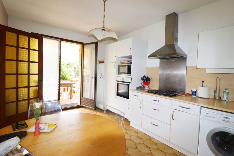 A louer maison avec garage et jardin sur le secteur de Montolivet 13012 Marseille