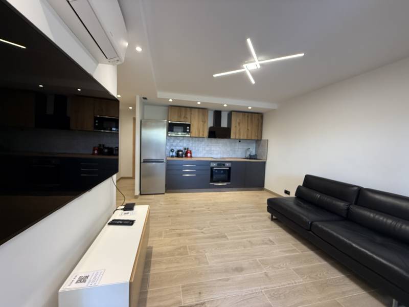 À louer – Rez-de-jardin meublé – 3 pièces – Sanary-sur-Mer