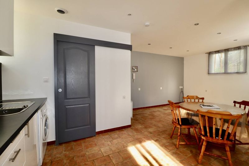 A louer appartement 2 pièces  de 37 m² secteur Pont de vivaux 13010 Marseille