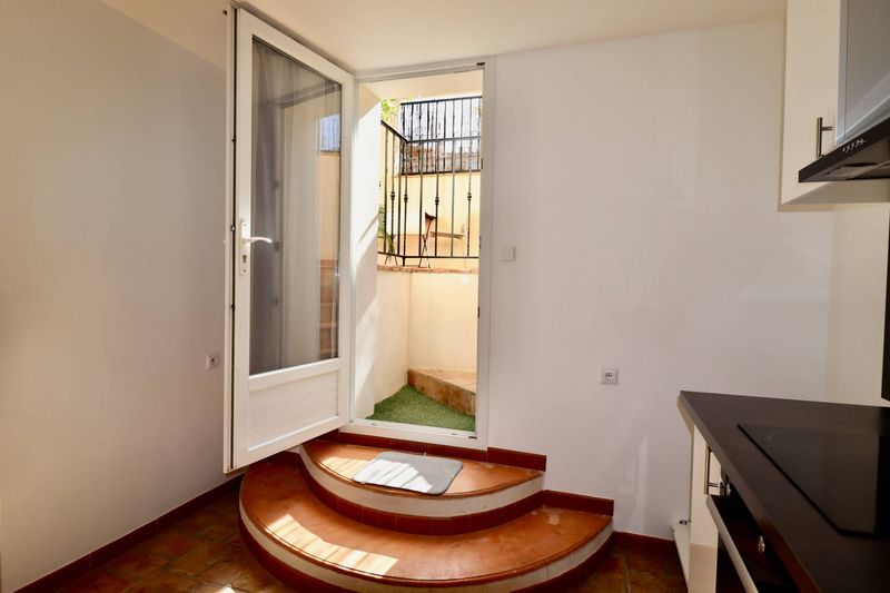 A louer appartement 2 pièces  de 37 m² secteur Pont de vivaux 13010 Marseille