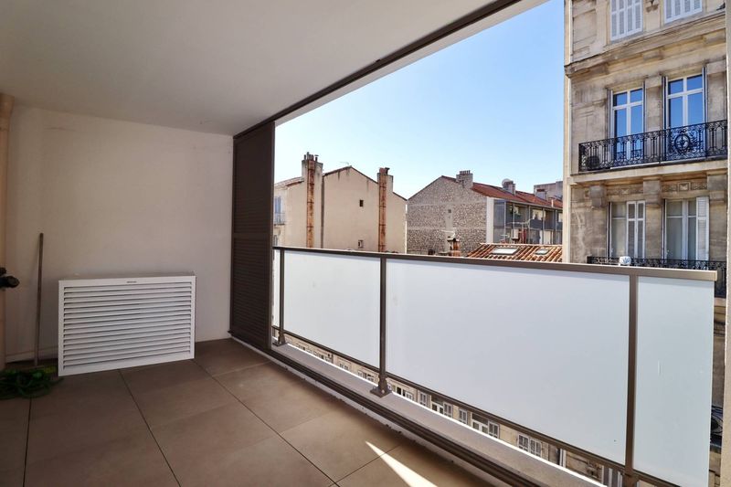 A louer appartement neuf avec terrasse, garage et cave en plein coeur des Cinq Avenues 13004 Marseille