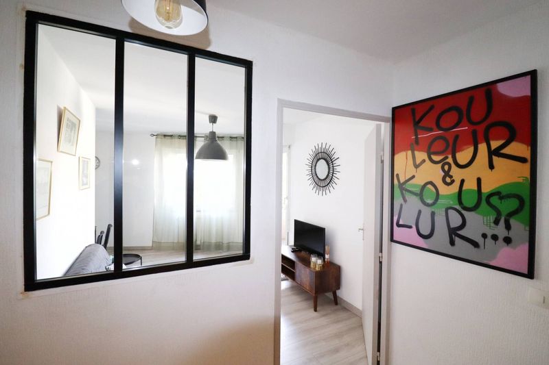 A louer appartement meublé 3 pièces situé entre Baille et Castellane 13006 Marseille