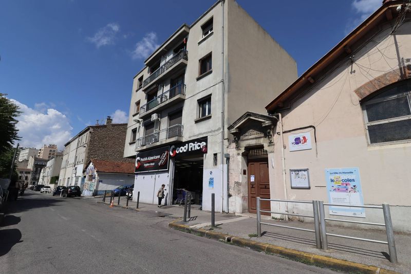 L'agence immobilière Provencia vous présente à la location un appartement 3 pièces secteur de la Blancarde 13004 Marseille.
