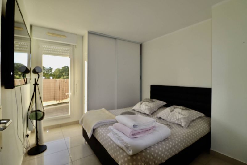 A louer appartement 4 pièces avec terrasse et balcon limitrophe Croix Rouge / Allauch 13013 Marseille