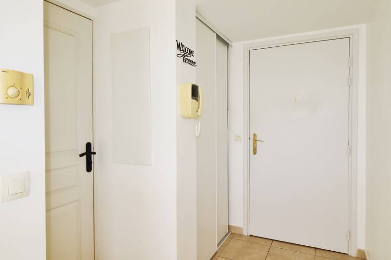 Location appartement T2 terrasse et parking Bois Luzy 13012 Marseille