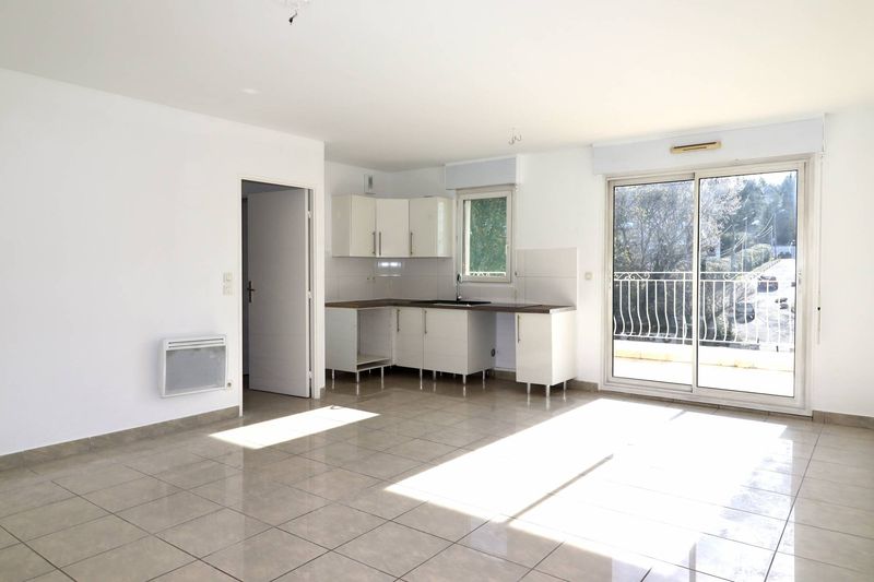 A louer appartement 2 pièces avec terrasse secteur de la Croix Rouge 13013 Marseille