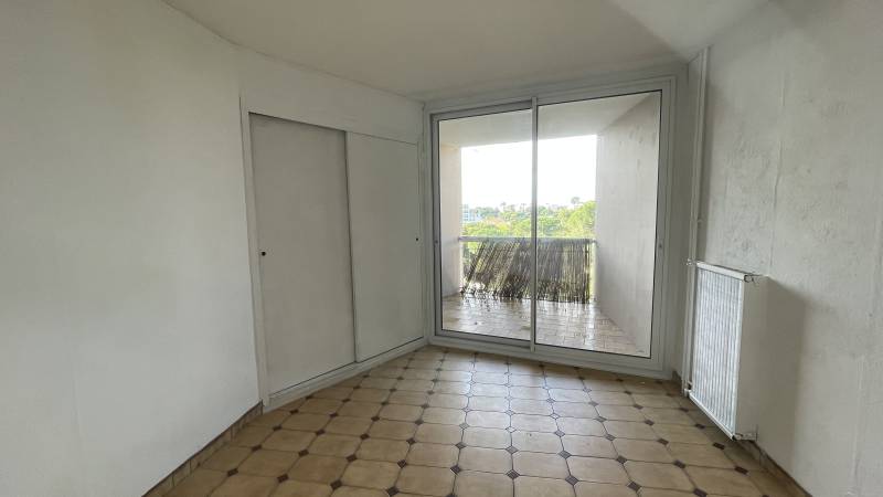 À louer – Spacieux T5 de 105,83 m² avec balcon – Beaumont / Saint-Julien (13012 Marseille)