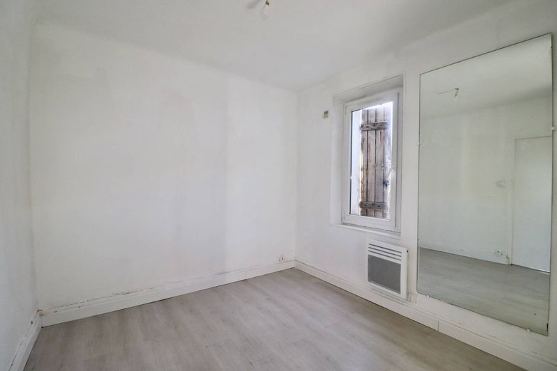 A louer appartement 3 pièces avec terrasse au coeur de la Pounche 13190 Allauch