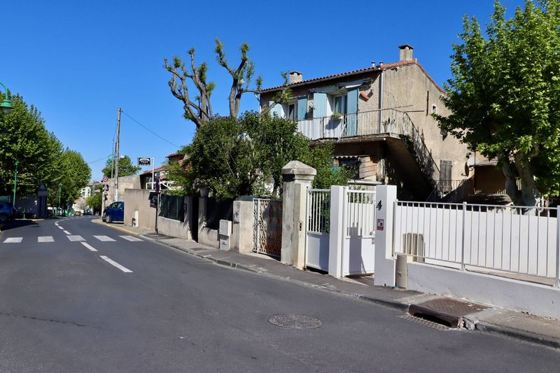 A louer appartement 3 pièces avec terrasse au coeur de la Pounche 13190 Allauch