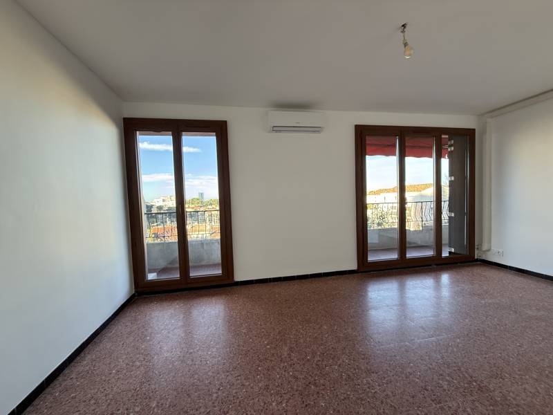 Location appartement 13013 Marseille Chutes Lavie Appartement 3 pièces de 55 m² avec cave 