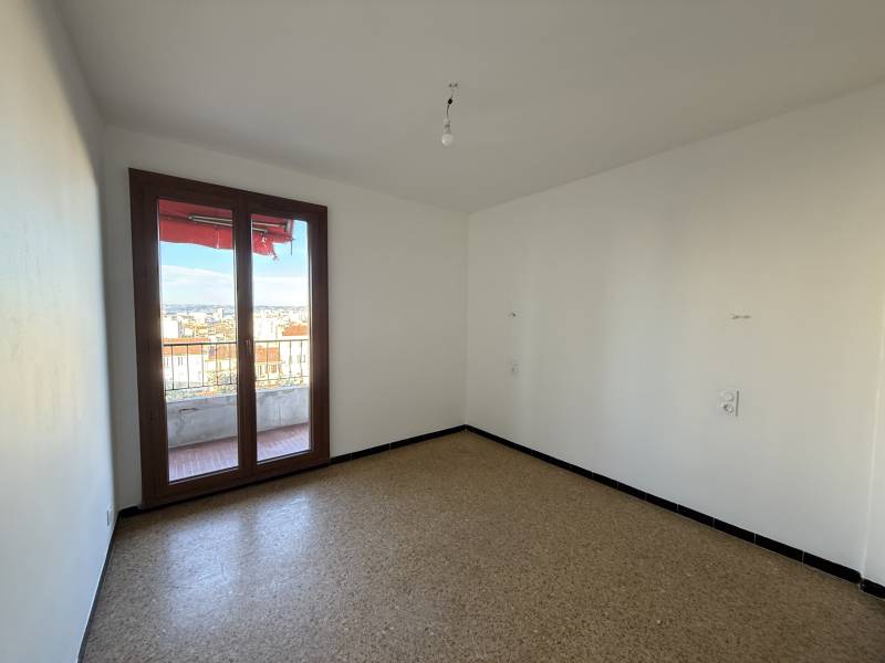 Location appartement 13013 Marseille Chutes Lavie Appartement 3 pièces de 55 m² avec cave 