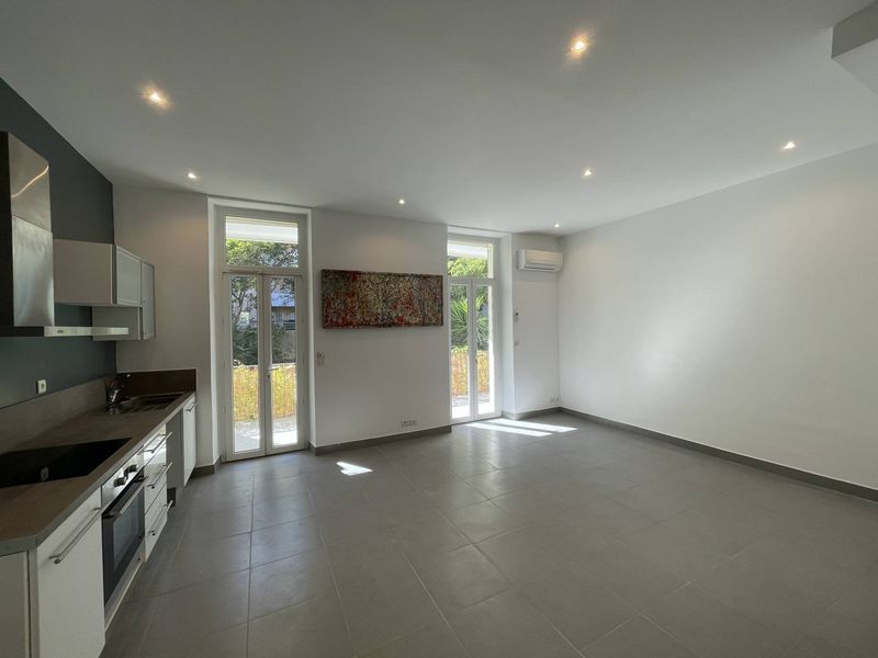 LOCATION APPARTEMENT T3 MARSEILLE CHAVE/TIMONE 13005 56 M² + TERRASSE