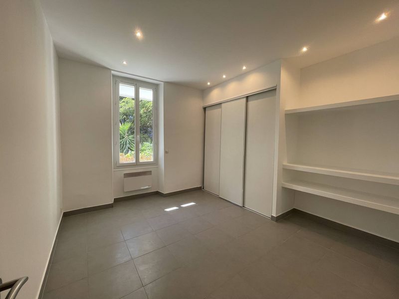 LOCATION APPARTEMENT T3 MARSEILLE CHAVE/TIMONE 13005 56 M² + TERRASSE