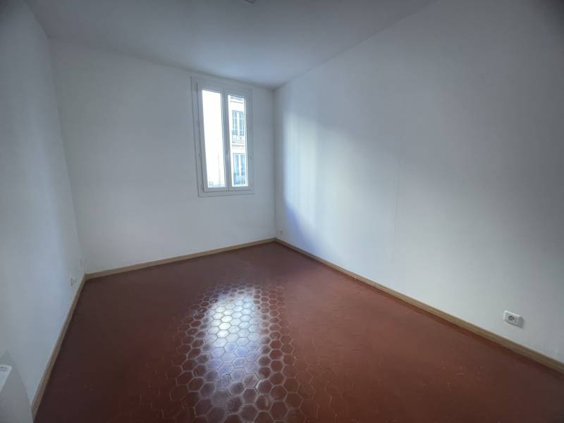 Appartement T1 lumineux avec cuisine indépendante – Secteur Cinq Avenues / Longchamp – Marseille 4ᵉ