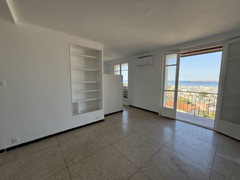Appartement 3/4 pièces vue mer exceptionnelle Marseille 8e – Montredon 